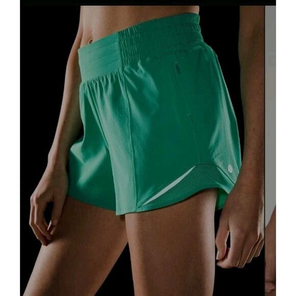 Lululemon Pants - Lululemon Hotty Hot HR 4” Size 4 Kelly Green Activewear Activewear Trending